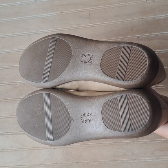 NATURALIZER FLEXY SLIP ON FLATS - Picture 3 of 11